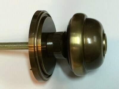 POMOLO Fisso Tiraporta – Mandelli – Diametro 60 mm. BRONZATO – base diametro mm. 68