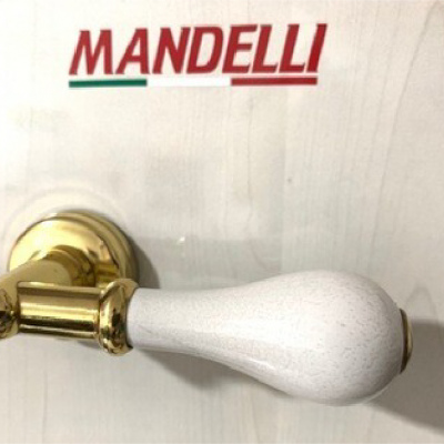 MANIGLIA Mandelli con rosetta in Ottone Lucido-porcellana PANNA (coppia)